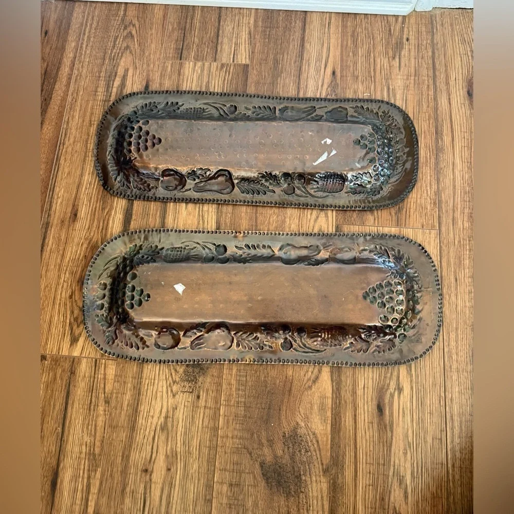 VINTAGE HAMMERED COPPER FRUIT TRAYS 2 (Made IN INDIA) - Picture 8 of 9